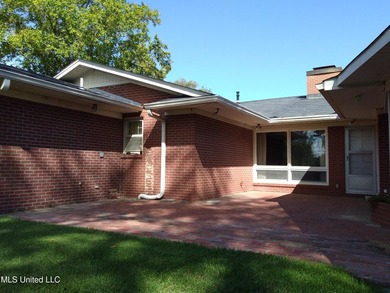 Three Bedroom Three and a Half Bath Great Family Neighborhood - photo 8