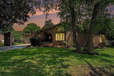 Nestled in the highly sought after and established Northwood - photo 4