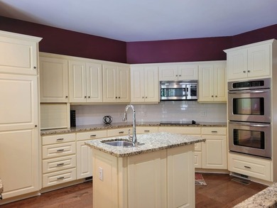 Enjoy waterfront living on Lake Murray. Beautiful home with a - photo 14