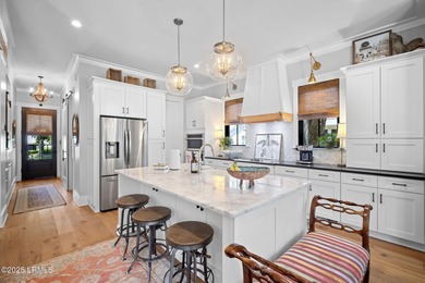 Welcome to this beautifully appointed 3-bedroom, 3.5-bath - photo 15