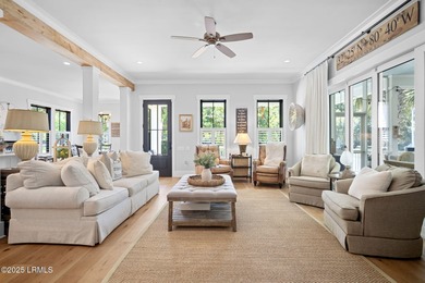 Welcome to this beautifully appointed 3-bedroom, 3.5-bath - photo 21