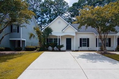 UPDATED PHOTOS! This adorable garden home has been completely - photo 2