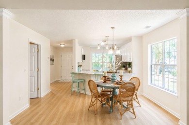 UPDATED PHOTOS! This adorable garden home has been completely - photo 6