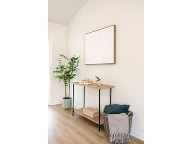 UPDATED PHOTOS! This adorable garden home has been completely - photo 8