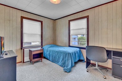 Charming 4-bedroom, 1-bath Cape located mid-block on a quiet - photo 9
