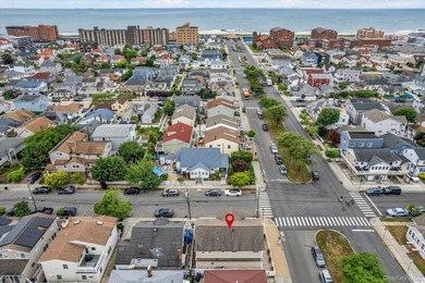 Just a quarter mile from the beach, Long Beach's iconic - photo 30