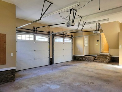 Enjoy waterfront living on Lake Murray. Beautiful home with a - photo 54