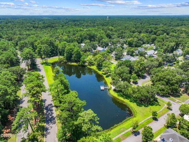 Welcome to this beautifully appointed 3-bedroom, 3.5-bath - photo 55