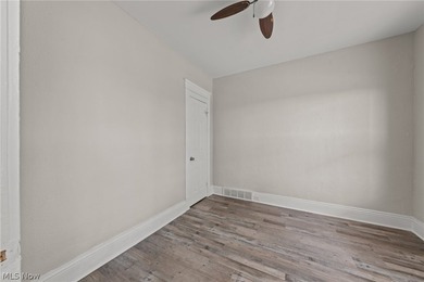 Welcome to this beautifully renovated, move-in-ready 5-bedroom - photo 7