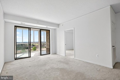 GREAT NEW PRICE on this freshly painted top floor unit with - photo 9