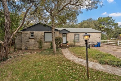 Lake Waco Home For Sale in Waco Texas