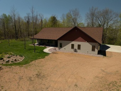 Additional listing photo 4