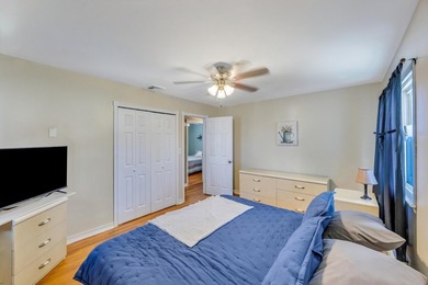 This Beautiful Well Maintained Home Perfectly Landscaped Front & - photo 18