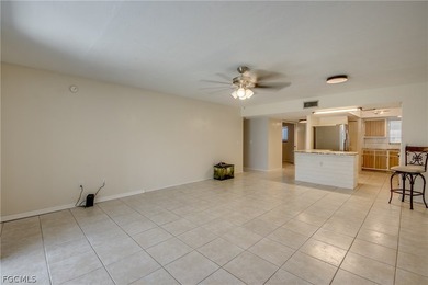 Welcome to Coral Keyes - No Flooding! Discover this spacious - photo 22