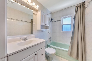 This Beautiful Well Maintained Home Perfectly Landscaped Front & - photo 23
