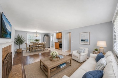 This Beautiful Well Maintained Home Perfectly Landscaped Front & - photo 28