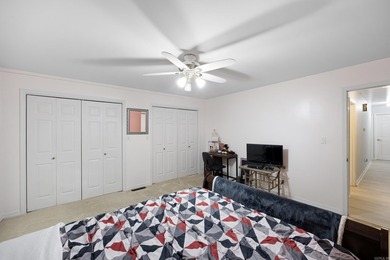 Spacious 4 bedroom, 3 full bath home offering everything you - photo 30