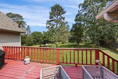 Spacious 4 bedroom, 3 full bath home offering everything you - photo 37