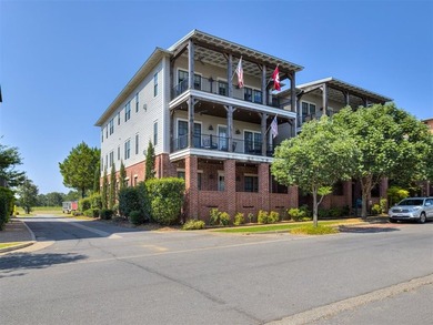 Lake Eufaula Condo For Sale in Carlton Landing Oklahoma