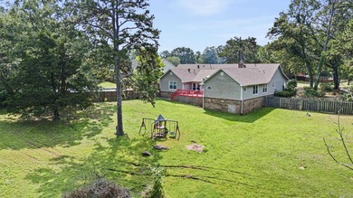 Spacious 4 bedroom, 3 full bath home offering everything you - photo 45