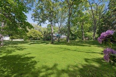 Private, gated, and moments from Georgica Beach, Main Beach, and - photo 15