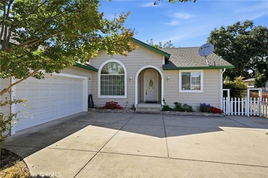 Enjoy easy living in this well maintained single-level home - photo 2