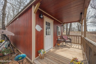 A must see! 3 BR 2 bath home (top of the line mobile bought in - photo 22