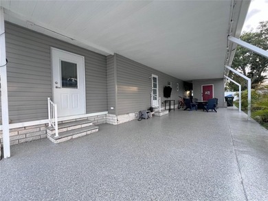 Welcome to your Florida dream home in the highly desirable - photo 4
