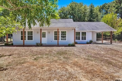 Lake Home For Sale in Holly Lake Ranch, Texas