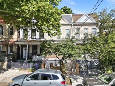 Great opportunity to own this attached single-family home in the - photo 1