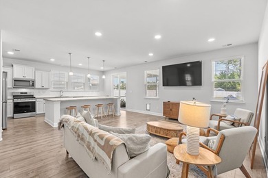 Situated on a large, premium lot that backs up to a private - photo 6
