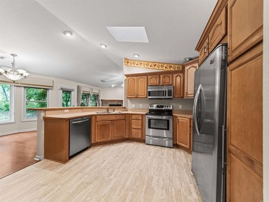 Tucked inside the gated community of Hot Springs Village, this - photo 10