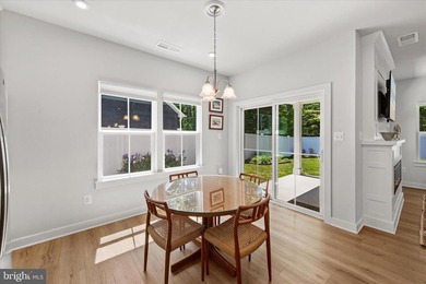 Welcome to Perry's Retreat, an exquisite coastal-inspired - photo 10