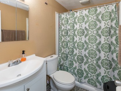 Well maintained duplex offering a great investment opportunity - photo 6