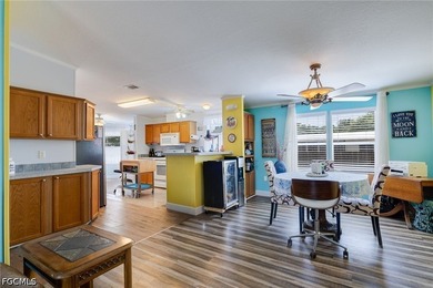 PRICED TO SELL!! Spacious Double Wide, in a quiet and friendly - photo 8