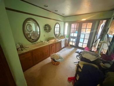 Incredibly rare 4,200+ sqft pool home on the largest lot in the - photo 9