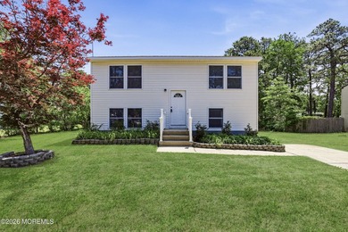 Buyer could not get financing so its back on the market! Welcome - photo 1