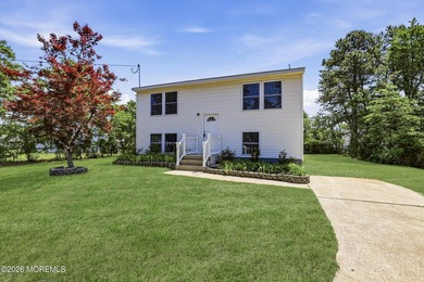 Buyer could not get financing so its back on the market! Welcome - photo 2