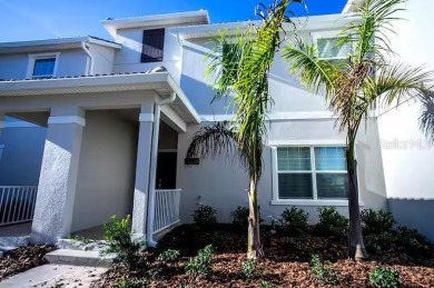 Lake Townhome/Townhouse For Sale in Kissimmee, Florida