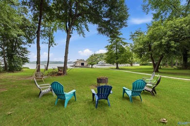 Looking for the ultimate Lake Guntersville lifestyle? This - photo 12