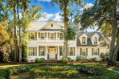 Welcome to 660 Ayers Drive - a spacious, custom-built family - photo 1