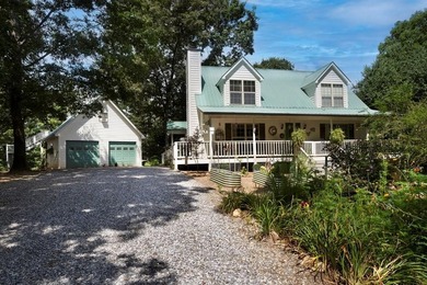 Lake Nottely Home For Sale in Blairsville Georgia