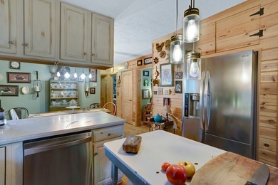 PRICE REDUCED!! Working mini-farm just 4 miles from Lake - photo 7