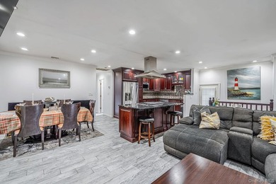 Welcome to 138 River Road, Shirley - a beautifully maintained - photo 5
