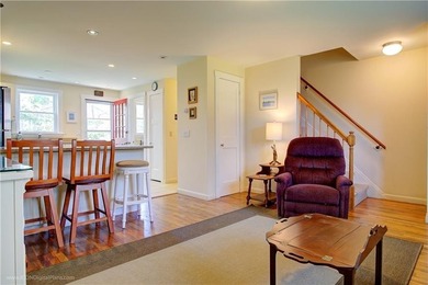 Unbeatable Newport Value: Rare 2-Story Townhouse in Desirable - photo 10