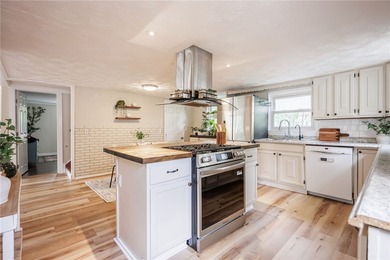 Welcome to this beautifully updated Cape Cod-style home offering - photo 15