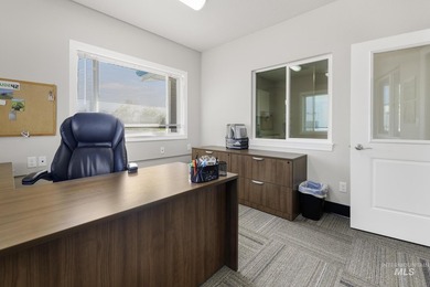 Exceptional commercial opportunity on 14.44 acres, conveniently - photo 15