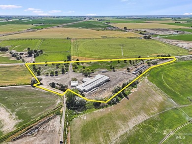 Exceptional commercial opportunity on 14.44 acres, conveniently - photo 16