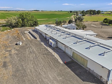 Exceptional commercial opportunity on 14.44 acres, conveniently - photo 17