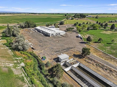 Exceptional commercial opportunity on 14.44 acres, conveniently - photo 18